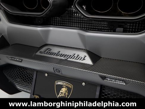 Used 2024 Lamborghini Revuelto image 51