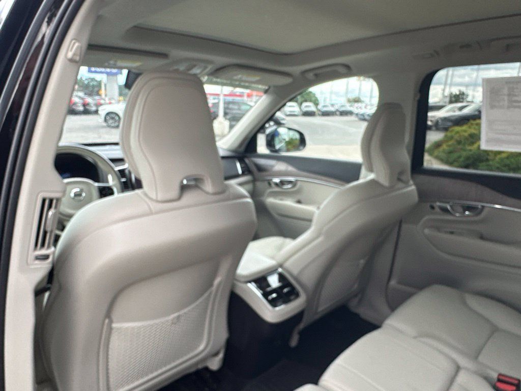 Certified 2023 Volvo XC90 B6 Plus w/ Protection Package Premier AWD/4WD image 39