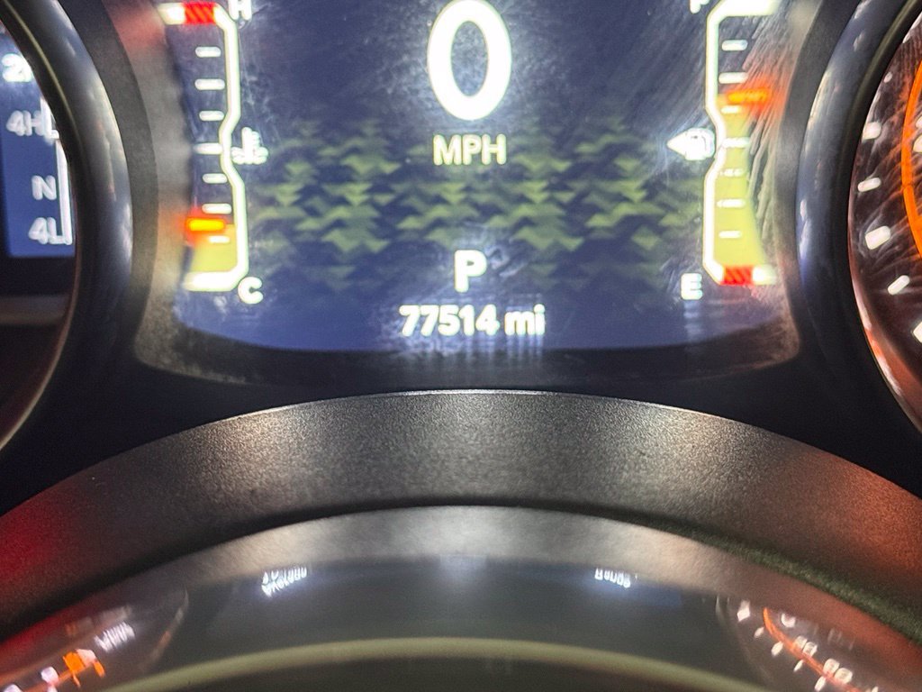 Used 2019 Jeep Wrangler Unlimited Sahara w/ Safety Group AWD/4WD image 31