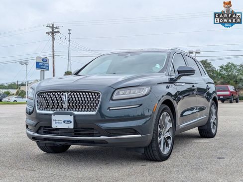 Used 2023 Lincoln Nautilus Reserve FWD image 4