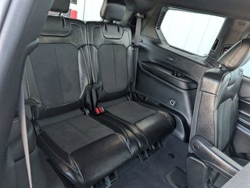 Used 2024 Jeep Grand Cherokee L Altitude image 24