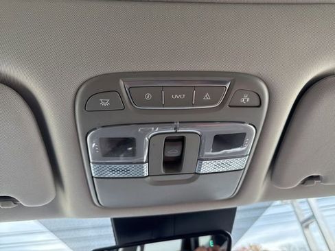 Used 2022 Kia Telluride S image 35