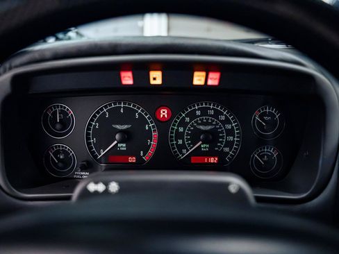 Used 2002 Aston Martin DB7 Vantage RWD image 30