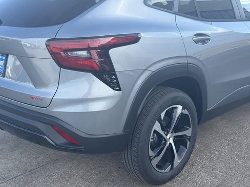 New 2026 Chevrolet Trax RS w/ Driver Confidence Package image 11