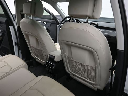 Used 2023 Audi Q3 2.0T Premium Plus w/ Premium Plus Package image 12