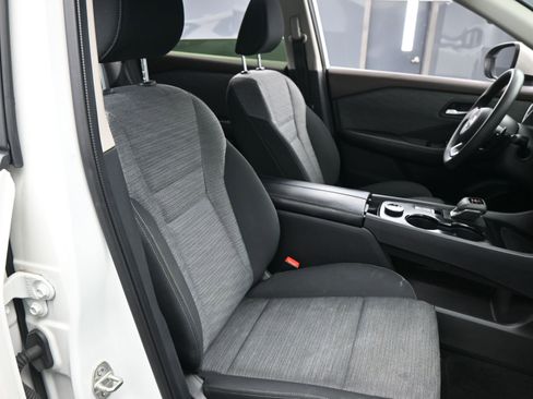 Certified 2023 Nissan Rogue SV image 15