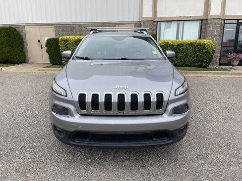 Used 2014 Jeep Cherokee Latitude w/ Comfort/Convenience Group AWD/4WD image 9