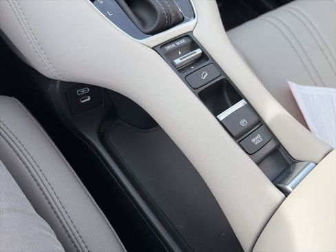 Used 2026 Honda HR-V EX-L image 15