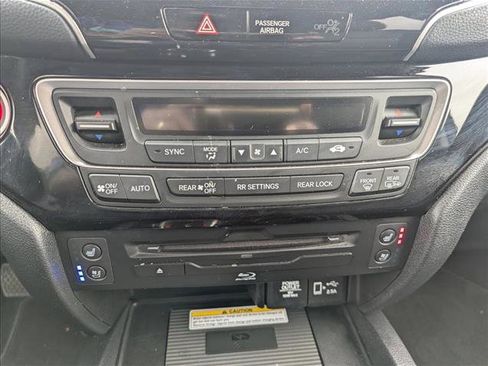 Used 2022 Honda Pilot Elite image 19