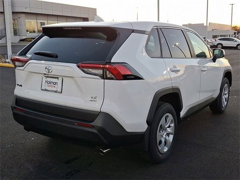 New 2025 Toyota RAV4 LE image 5
