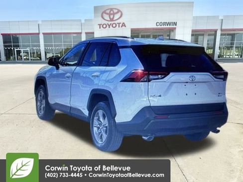Used 2025 Toyota RAV4 XLE image 16