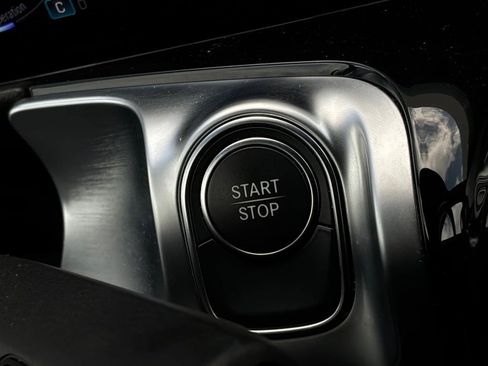 Used 2024 Mercedes-Benz EQB 250+ image 32