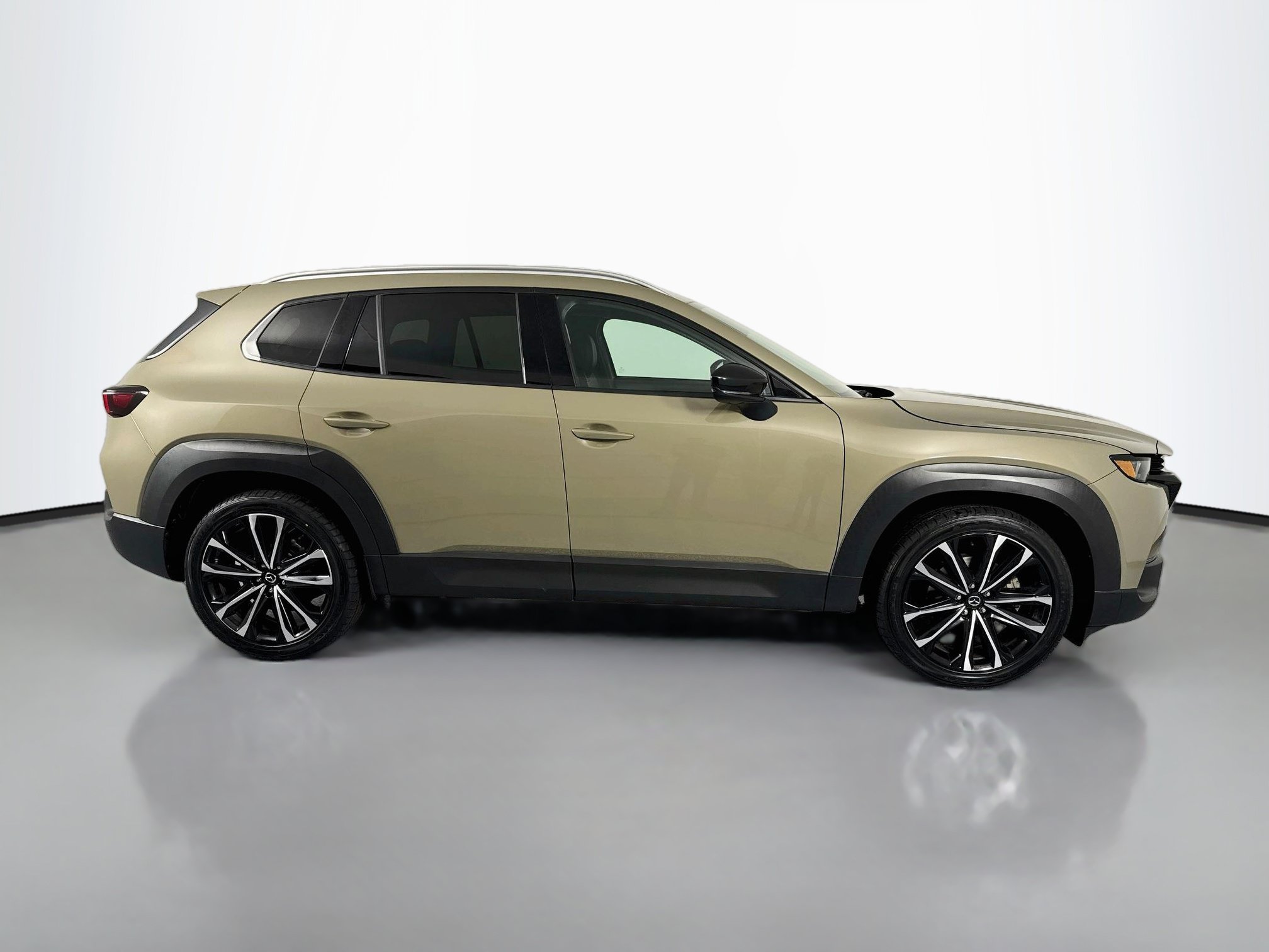 Used 2023 MAZDA CX-50 AWD 2.5 Turbo w/ Premium Pkg image 4