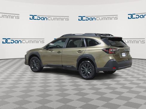 Used 2025 Subaru Outback Onyx Edition w/ Popular Package #2 image 7