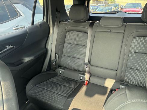 Used 2025 Chevrolet Equinox LT FWD image 40