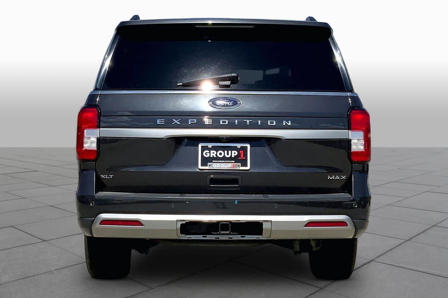 Used 2024 Ford Expedition Max XLT RWD image 4