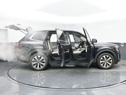 Used 2020 Kia Telluride S image 52