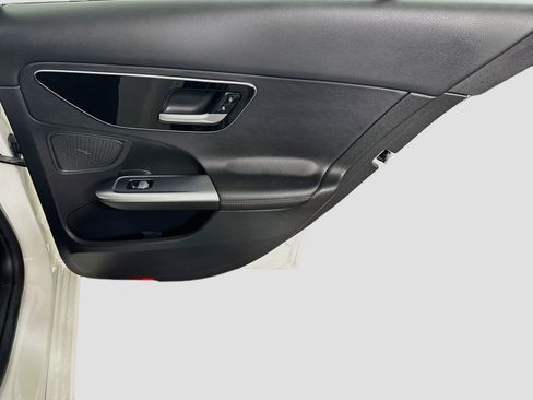 Used 2023 Mercedes-Benz C 300 Sedan image 28