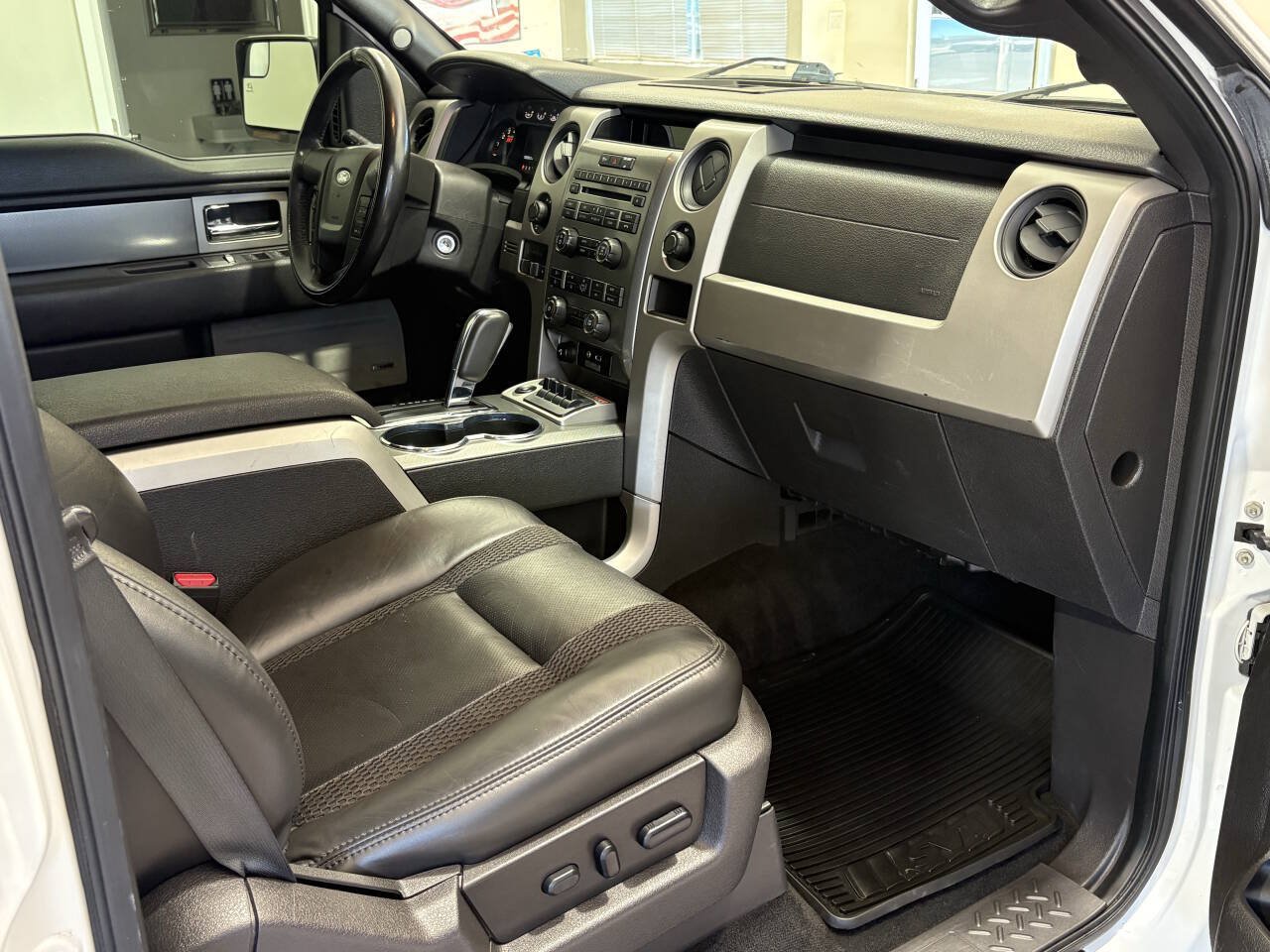 Used 2011 Ford F150 Raptor w/ Raptor Luxury Pkg AWD/4WD image 29