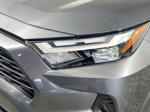 Used 2025 Toyota RAV4 XLE w/ Convenience Package FWD image 12