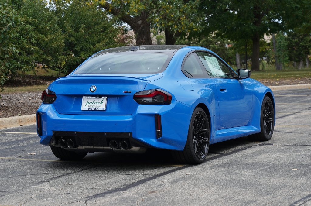 Used 2026 BMW M2 w/ Lighting Package RWD image 4