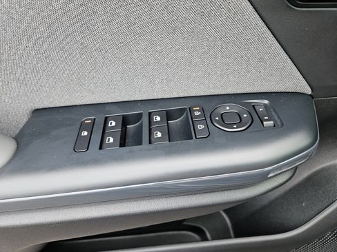 Used 2025 Kia K4 EX image 30