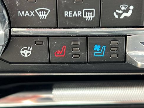 Used 2024 Ford F150 Lariat AWD/4WD image 19