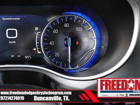 New 2027 Chrysler Pacifica Select FWD image 32