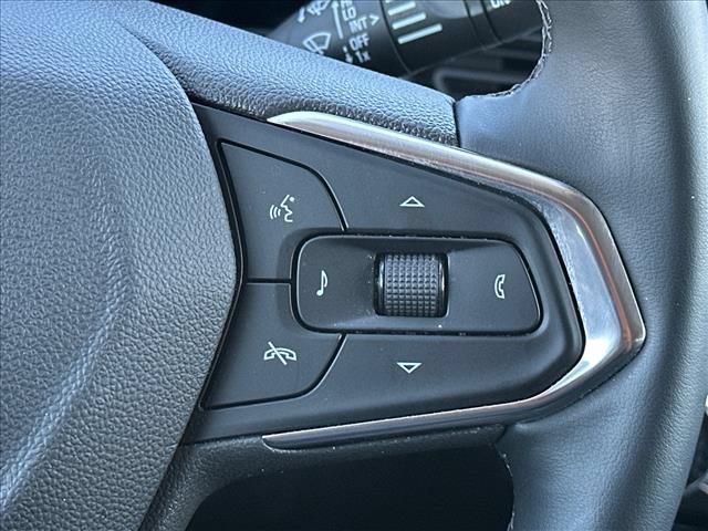 Used 2025 Chevrolet Trax LT w/ Driver Confidence Package FWD image 24