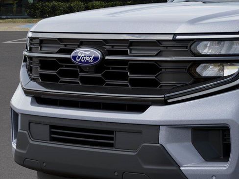 New 2027 Ford Expedition Active RWD image 17