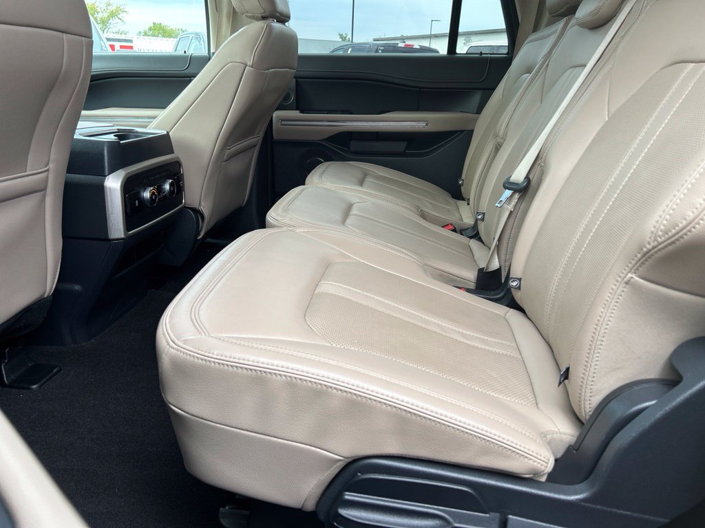 Used 2024 Ford Expedition Max Limited AWD/4WD image 34