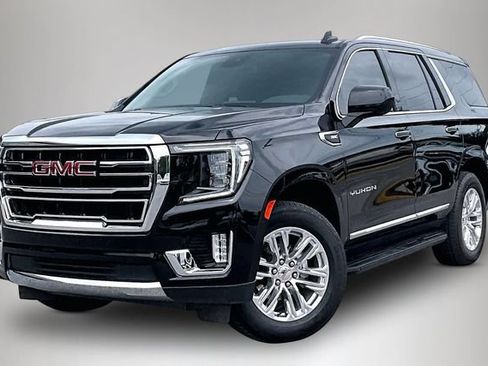 Used 2024 GMC Yukon SLT AWD/4WD image 2