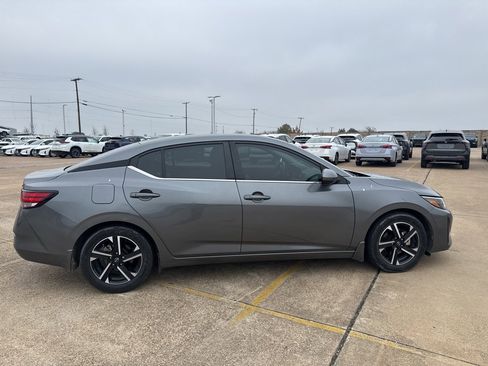Certified 2024 Nissan Sentra SV image 8