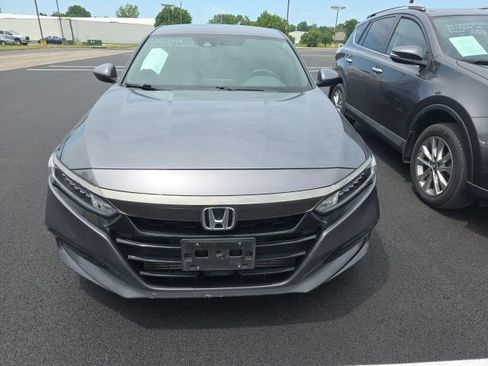 Used 2019 Honda Accord Sport image 6