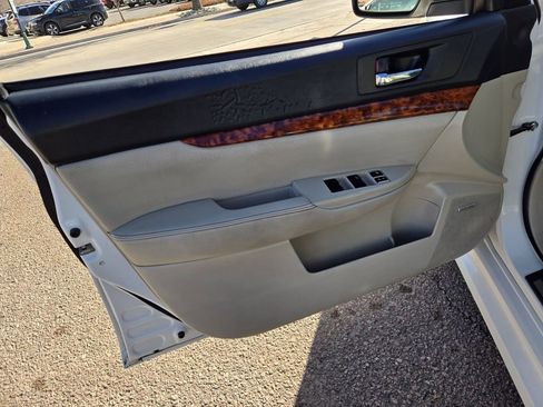 Used 2011 Subaru Legacy 3.6R Limited w/ Appearance Package 1H image 14