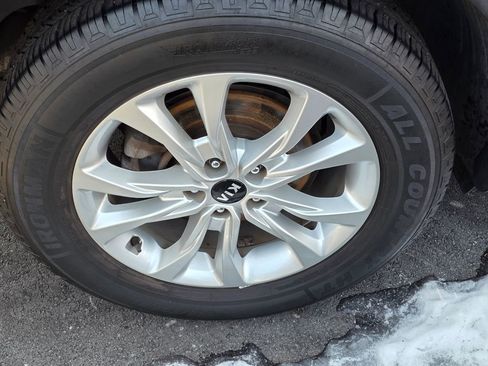 Used 2020 Kia Telluride LX image 9