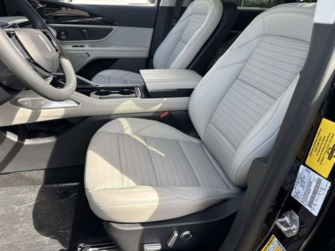 New 2026 Lincoln Nautilus Reserve image 17