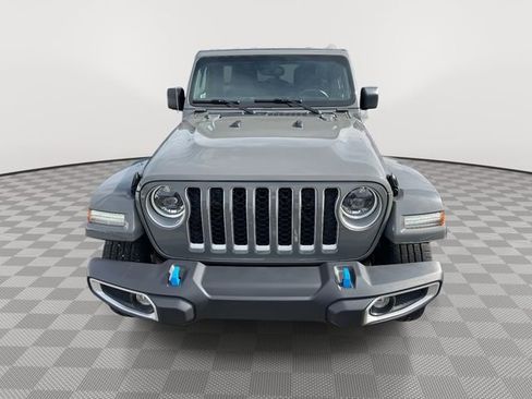 Used 2023 Jeep Wrangler Unlimited Sahara w/ Cold Weather Group AWD/4WD image 2