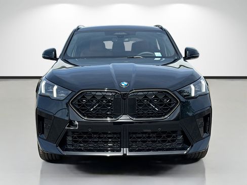 New 2026 BMW X2 xDrive28i w/ Technology Package AWD/4WD image 8