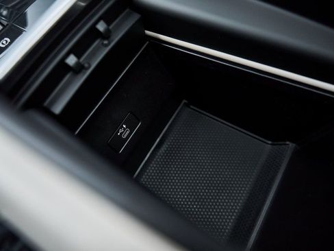 Used 2023 BMW X6 xDrive40i w/ M Sport Package image 59