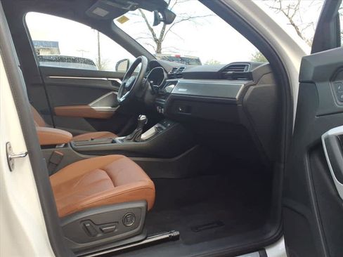 Used 2023 Audi Q3 2.0T Premium w/ Convenience Package image 11