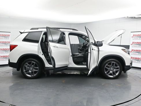 Used 2023 Honda Passport EX-L image 41