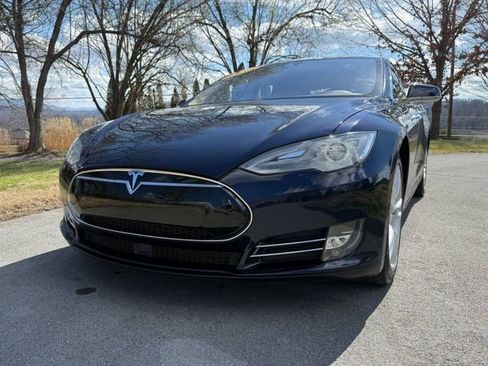 Used 2014 Tesla Model S 85 image 2