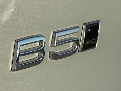 New 2026 Volvo XC90 B5 Ultra image 8