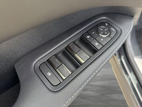 Certified 2026 Lexus RX 350 w/ Convenience Package image 9