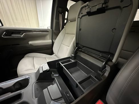 Certified 2024 Chevrolet Silverado 1500 LTZ w/ LTZ Premium Package AWD/4WD image 42