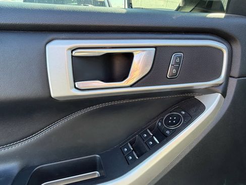 Used 2023 Ford Explorer XLT w/ Equipment Group 202A image 16