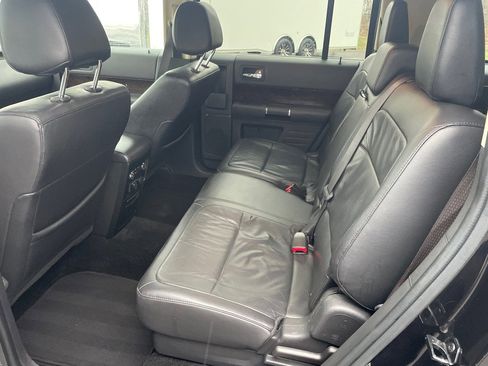 Used 2019 Ford Flex Limited image 17