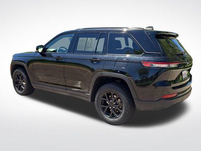 Used 2024 Jeep Grand Cherokee Altitude