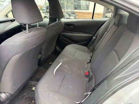 Used 2023 Toyota Corolla LE FWD image 5